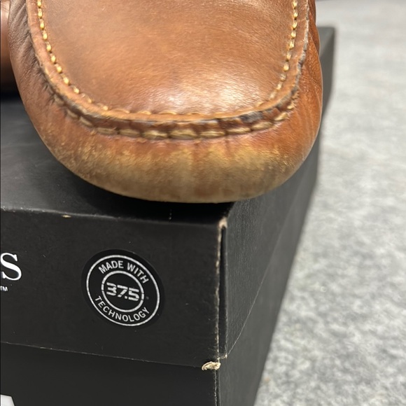 Kenneth Cole Leather Driving Moccasins with Chain Bit Detail - Picture 3 of 8